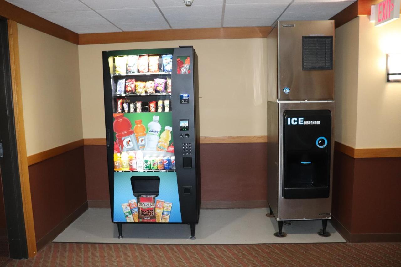 Prairie Inn Holmen La Crosse Area Bagian luar foto