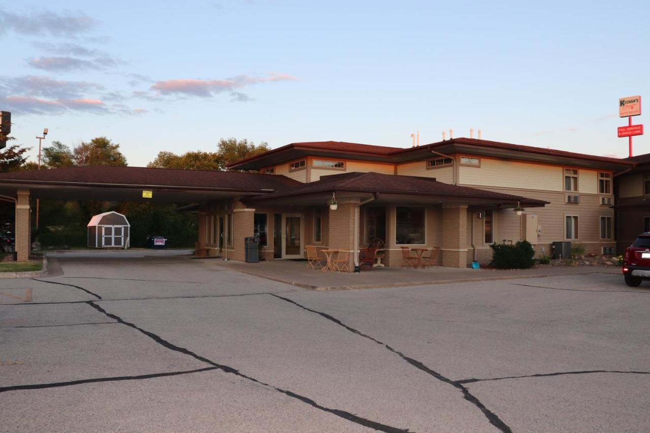 Prairie Inn Holmen La Crosse Area Bagian luar foto