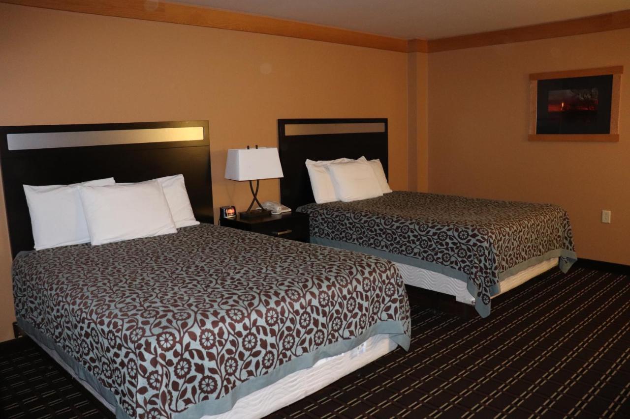 Prairie Inn Holmen La Crosse Area Bagian luar foto